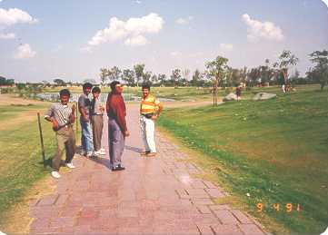delhi2.jpg (12332 bytes)