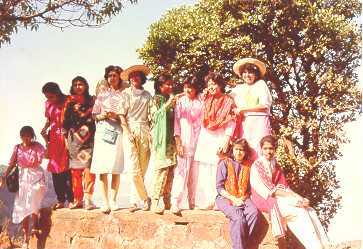 picnic1.jpg (22039 bytes)
